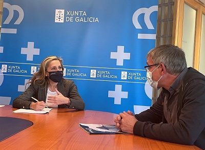 La delegada de la Xunta en Ferrol traslada al alcalde de San Sadurniño el compromiso de que las obras de mejora de la AC-862 estén finalizadas este verano