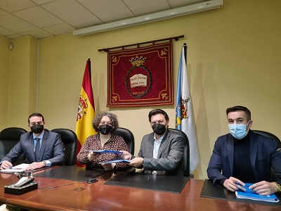 Emigración y el Colegio de Registradores de la Propiedad facilitan a familias gallegas emigradas la identificación de sus propiedades en Galicia