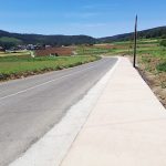 La Xunta finaliza la construcción de una senda en la carretera AC-421 entre Valenza y Castrobó, en el ayuntamiento de Coristanco