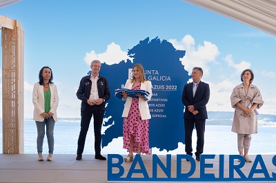 Rueda destaca que las 166 banderas azules de Galicia son un premio al compromiso de la comunidad con su patrimonio natural y un reconocimiento a su apuesta por el turismo sostenible