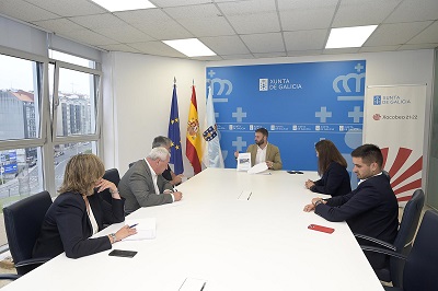 La Xunta y el ayuntamiento de Betanzos colaborarán con la renovación de la cubierta del patio del CEIP Francisco Vales Villamarín