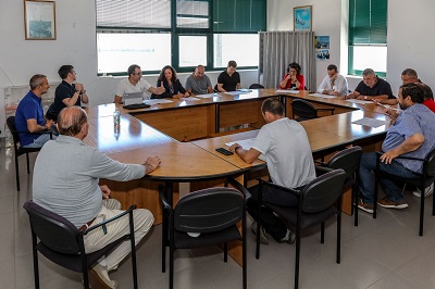 La Xunta invertirá más de 300.000 euros en la renovación del pavimento de los pantalanes mejilloneros del Puerto de Rianxo