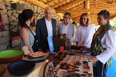 Conde señala en Sober el papel de la artesanía como dinamizador económico del rural gallego
