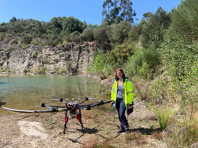La Xunta estudia con drones si el agua del hueco minero de Ventoxo, en Forcarei, cumple los requisitos para hacer aportaciones al río Lérez