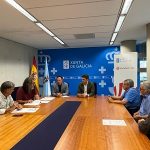 Arias aborda con las asociaciones del Camino de Santiago nuevas actuaciones de seguridad en las rutas xacobeas de la provincia