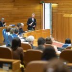 O presidente da Xunta responde as preguntas dos grupos no Pleno da Cámara