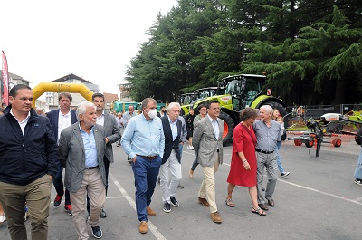 La Xunta reivindica el trabajo de los agricultores gallegos en el marco de la Feria del Agro de A Limia