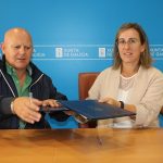 La Xunta firma con el Ayuntamiento de Cartelle el convenio para dotar de saneamiento el núcleo rural de Couxiliño
