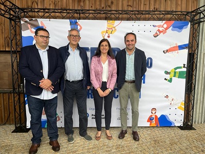 La Xunta participa en la I Feria del Empleo y la Formación de Carballo con un stand informativo sobre la Red de Polos de emprendimiento de Galicia