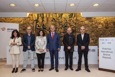 El escritor y periodista Alberto Ramos gana la XVI edición del Premio Story Breve Repsol en lengua gallega, que cuenta con el apoyo de la Xunta