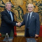 O titular do Goberno galego visita a sede da Real Academia Galega e asina un protocolo de intención entre o Goberno galego e a institución académica