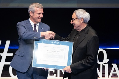 Rueda señala el premio Ourensanía como una muestra de la Galicia orgullosa que combina el arraigo con la apertura al mundo global