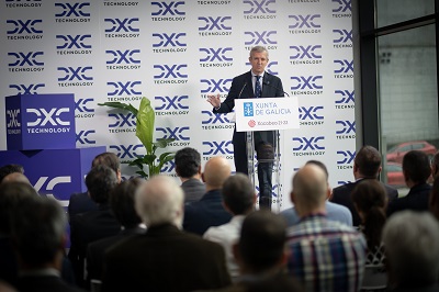 El presidente de la Xunta destaca la mejora del CEIN de DXC Technology como prueba de la apuesta de Galicia por la inteligencia artificial de la mano del talento y de la iniciativa privada
