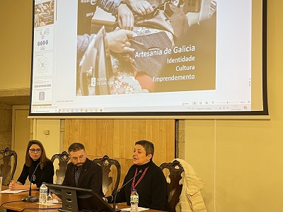 La Xunta anima las modistas gallegas a formar parte de la marca Artesanía de Galicia