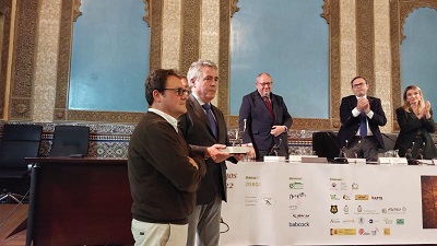 La Xunta recoge el “Batefuegos de Oro” concedido a título póstumo a Luis Miguel Segovia, ex-jefe del Servicio de Incendios en Ourense