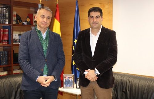 El delegado territorial de la Xunta en Ourense se reúne con el presidente de la Federación Galega de Hockey