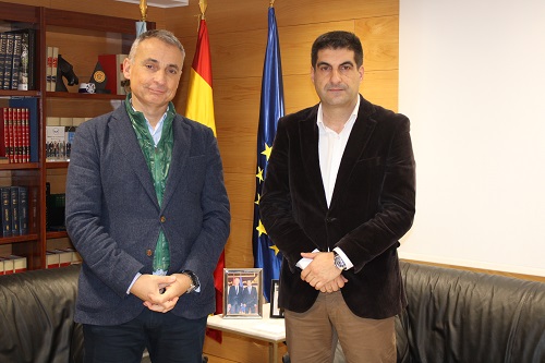 El delegado territorial de la Xunta en Ourense se reúne con el presidente de la Federación Galega de Hockey