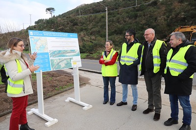 Ethel Vázquez destaca la inversión de 2,7 M€ en la mejora del firme de la carretera AC-550 entre Noia, Porto do Son y Ribeira, que está ejecutada al 90%