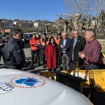 La Xunta refuerza los equipos de emergencias municipales frente a las nevadas con cuchillas quitanieve