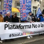 Los policías nacionales se concentran indignados ante la Delegación del Gobierno de Galicia exigiendo más medios para luchar contra la delincuencia