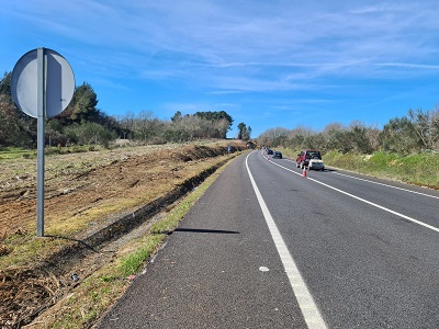La Xunta continúa esta semana con los trabajos de desbroce y limpieza en los márgenes de carreteras autonómicas de las 4 provincias