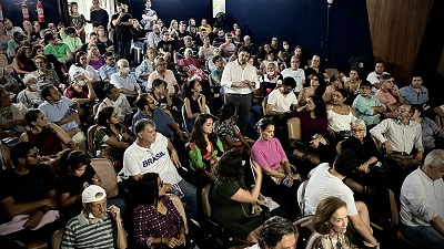 Emigración destaca en Salvador de Bahía ante casi 200 personas las medidas de apoyo a las familias puestas en marcha por la Xunta para favorecer el retorno