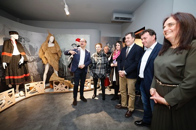 Román Rodríguez destaca la importancia del nuevo museo de Monterroso para divulgar la actividad comercial de Galicia en el antiguo régimen