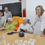 El programa de Respiro familiar de la Xunta incluye por vez primera la atención en centros de día