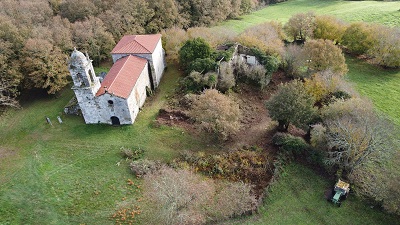 El monasterio de San Xoán de Camba de Castro Caldelas será objeto desde mañana de una campaña de sondeos arqueológicos para conocer sus orígenes