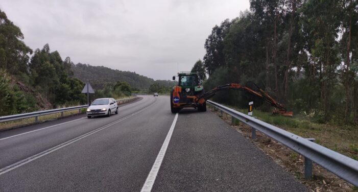 La Xunta comenzará esta semana nuevos trabajos de limpieza en los márgenes de la autovía AG-64 en Narón, y en la carretera OU-209, en Leiro