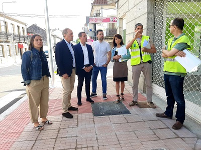 La Xunta firma el acta de recepción de la obra de renovación de las aceras del tramo urbano de la PO-226 en Moraña, que supuso una inversión de 387.000 euros