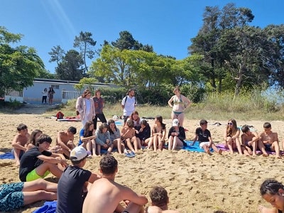 La Xunta promueve la práctica de actividades náuticas entre la juventud en el campamento de verano de As Sinas