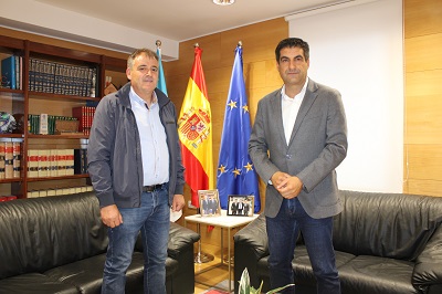 El delegado territorial de la Xunta en Ourense se reúne con el alcalde de Xinzo de Limia