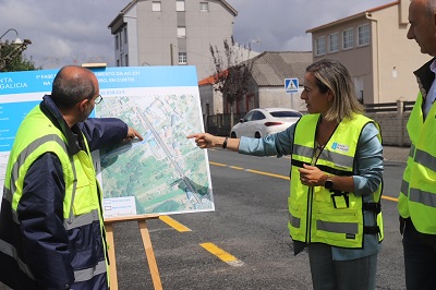 La Xunta avanza en la 1ª fase de la mejora integral de la travesía de Teixeiro, que estará a la disposición de los vecinos de Curtis el próximo verano con una inversión de 1,3 millones de euros