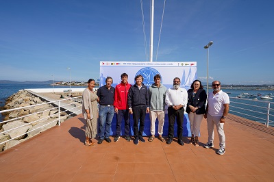 Lete Lasa anima a los regatistas gallegos en la carrera olímpica en la presentación del campeonato de España de windsurf y la copa de España de IQ Foil