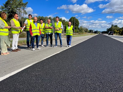La Xunta avanza en la renovación del firme de la carretera autonómica LU-111 entre Rábade y O Santo, en Vilalba