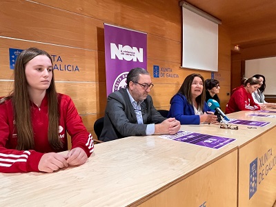 Ana Ortiz anima a la ciudadanía a acudir al partido de baloncesto femenino entre Celta y Ensino en el marco de los actos del 25-N