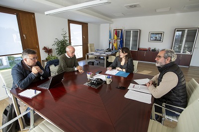 Lorenzana evalúa con el alcalde de Vilanova de Arousa diferentes proyectos para impulsar el tejido industrial y comercial del municipio