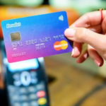 ¿Cuándo me devuelven dinero en las tarjetas Revolving?
