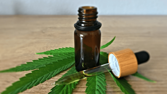 CBD: una sustancia natural con propiedades analgésicas y relajantes