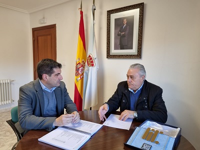 El delegado territorial de la Xunta en Ourense se reúne con el alcalde de Lobeira