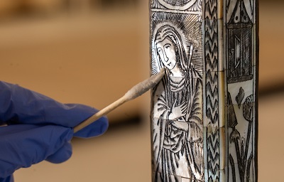 La Xunta restaura piezas históricas gallegas para incluirlas en la exposición que traerá por vez primera a España las obras maestras del tesoro de Tierra Santa