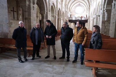La Xunta licita las obras de restauración de la fachada principal de la iglesia de Santa María de Meira