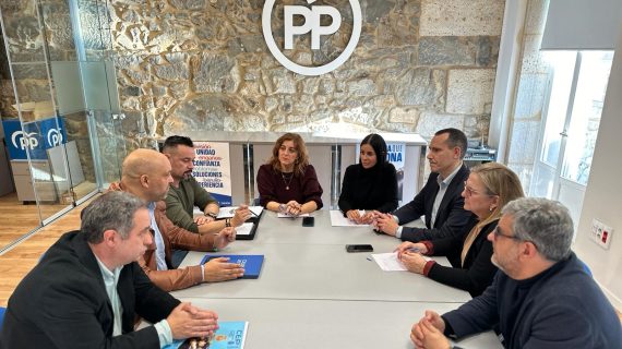 Los candidatos vigueses del PP de Galicia se reúnen con los sindicatos policiales CEP y JUPOL
