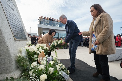 Rueda participa en el acto de homenaje en Marín a los fallecidos en el naufragio del Villa de Pitanxo