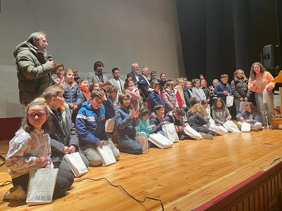 Más de mil estudiantes de lengua gallega se dan cita en Cacabelos para celebrar el Día do Galego no Bierzo