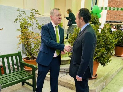 Javier Vázquez, director de la Casa de Galicia en Madrid, participó en una recepción en la embajada de Irlanda en España