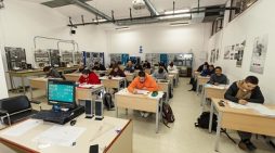 Las escuelas náuticas de Ferrol y Vigo formarán por primera vez a treinta futuros oficiales de puente a través de la red