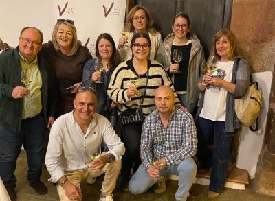 Turismo de Galicia comienza en Valdeorras la promoción de la nueva edición de “Primavera de puertas abiertas” en las rutas de los vinos, que se celebrará en mayo