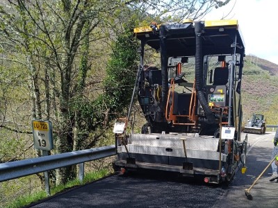 La Xunta comienza las obras de mejora del firme en la carretera LU-723 al paso por el ayuntamiento de Becerreá
